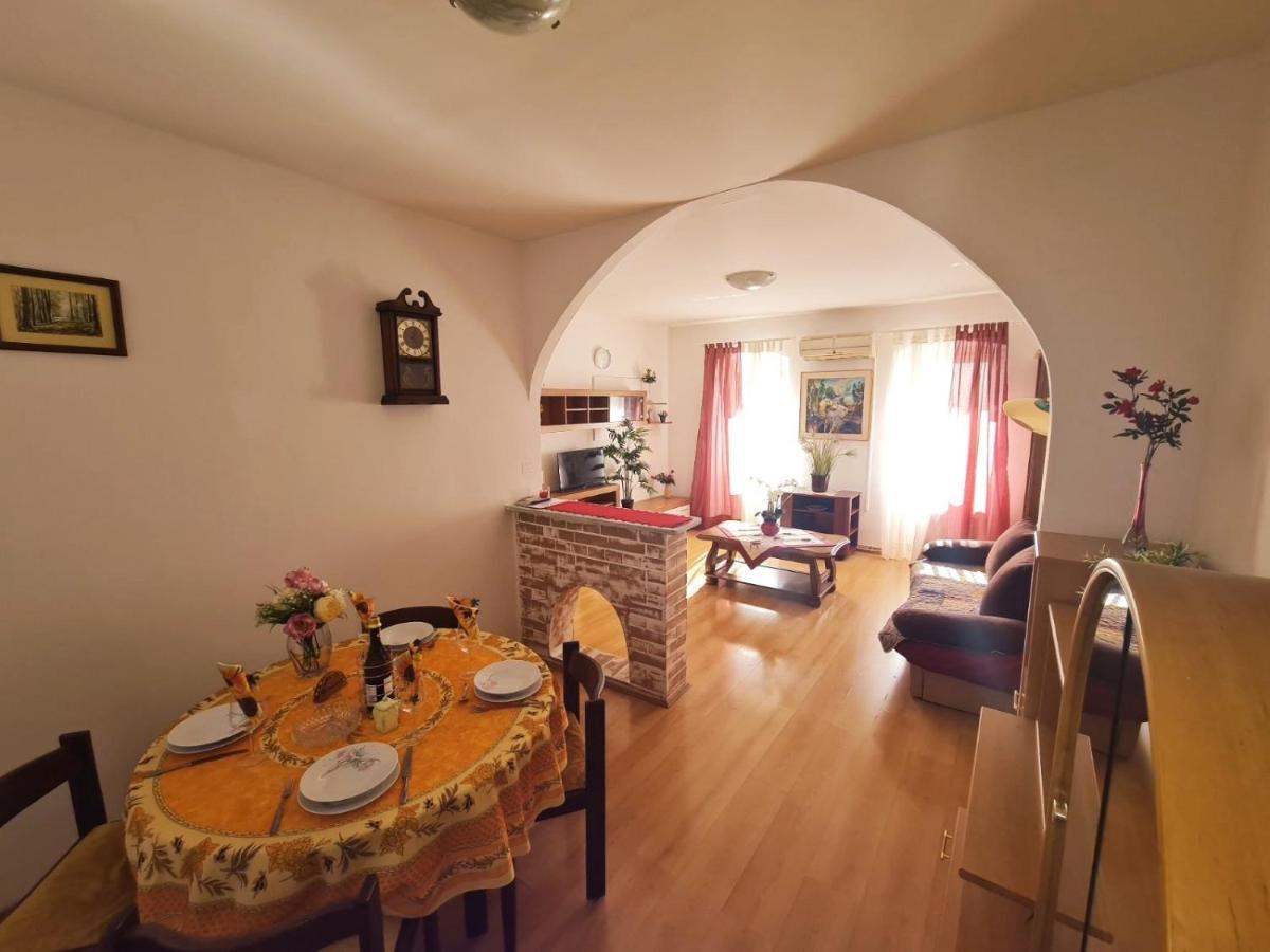 Apartamento Sea And Sun Kantrida Rijeka Exterior foto